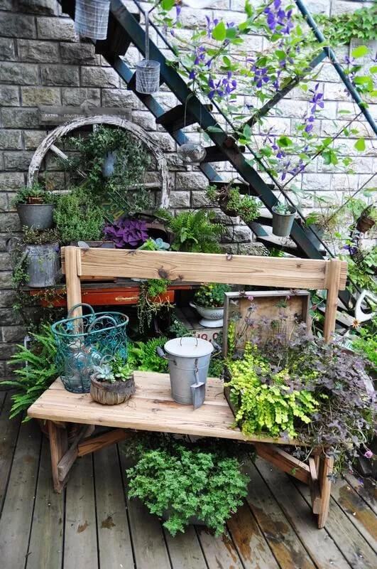 Old -Fashioned -Farmhouse -DIY -Wood- Flower -Bench- Flower -Pot -Station -DIY -Flower -Shelf -Garden -Bench