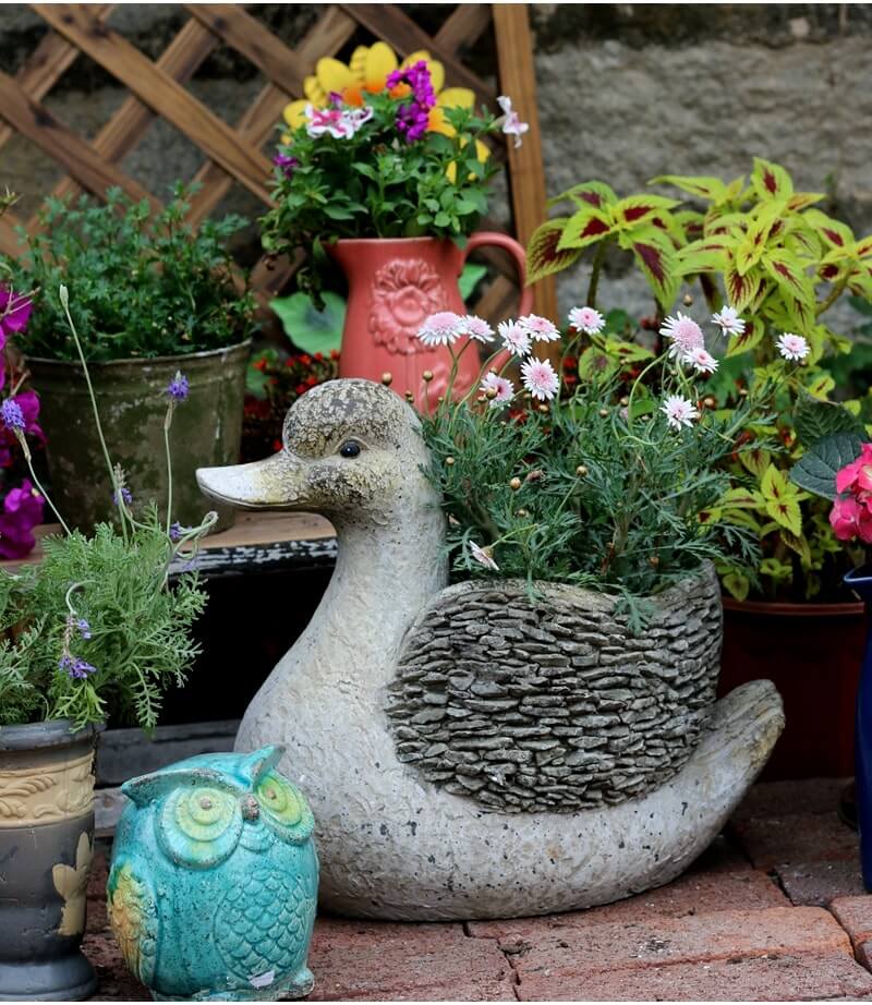 38 MustHave Garden Ornaments to Add Score For Your Garden Decor
